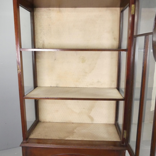 2620 - A reproduction Victorian style mahogany display cabinet, with lattice glazed door and two shelves ab... 