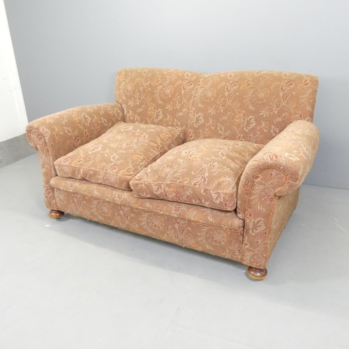 2647 - A two-seater drop-end sofa. Overall 156x86x90, seat 106x44x60cm.