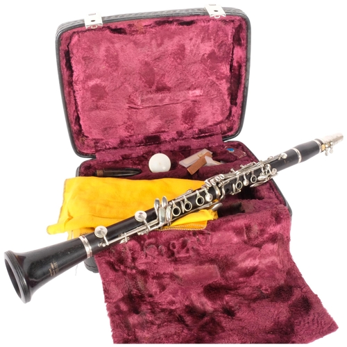 171 - Boosey & Hawkes Ltd - 'Emperor' clarinet, SN 191771 in fitted hard shell case.