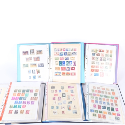 89 - A large quantity of world stamps, including India, Italy, New Zealand, Trinidad and Tobago, Virgin I... 