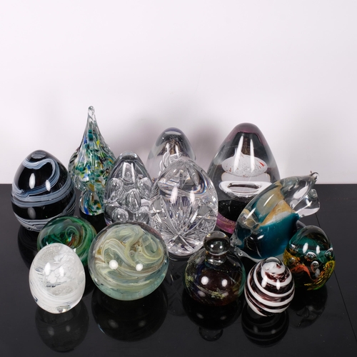 428 - A group of 13 glass paperweights, including Mdina, Langham and Caithness, tallest 13cm