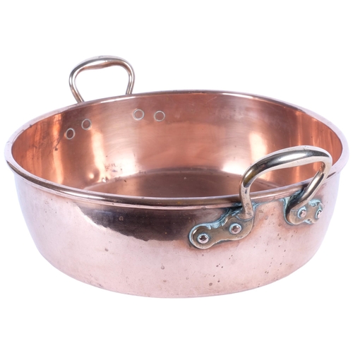 487 - A large Antique 2-handled copper jam pan, 46.5cm overall