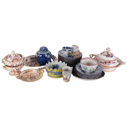 718 - A quantity of Victorian Coalport and Spode dinnerware, various Oriental tea bowls, ginger jars etc