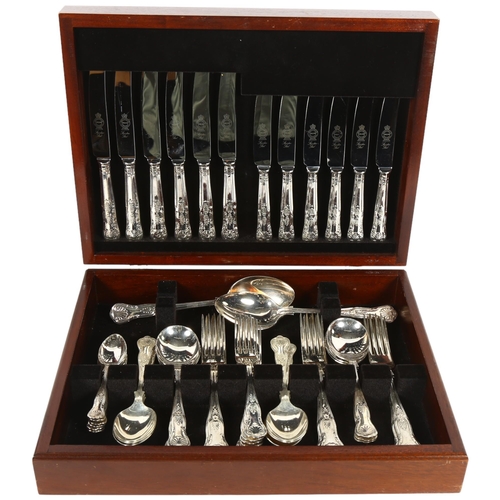 856 - A canteen of Sheffield plated cutlery in King's pattern, for 6 people (44 pieces), cased