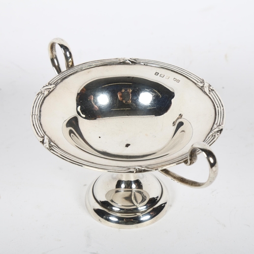 894 - An Edward VII silver 2-handled bon bon dish of small size, hallmarks for Birmingham 1909, H7cm, 2.9o... 