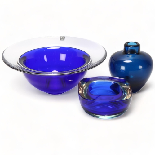 137 - 3 pieces of mid century blue glass, SVEN PALMQVIST for Orrefors vase numbered PU3791, R SINNEMARK fo... 