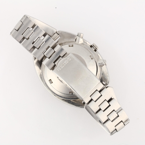 1028 - SEIKO - a Vintage stainless steel Pogue automatic chronograph bracelet watch, ref. 6139-6002, circa ... 