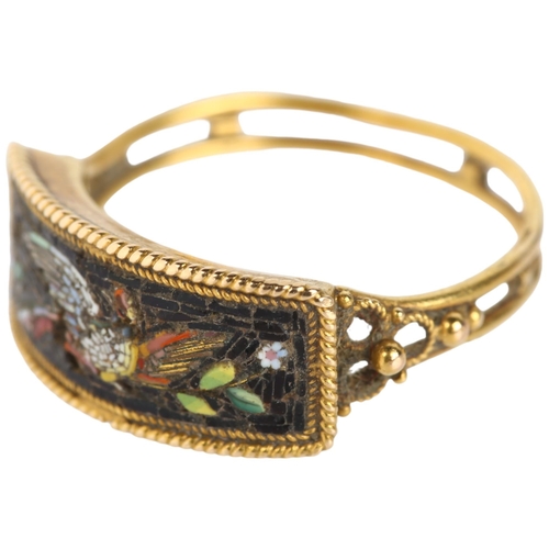 1101 - An Italian Grand Tour micro-mosaic Bird Of Paradise panel ring, circa 1820, the curved rectangular p... 