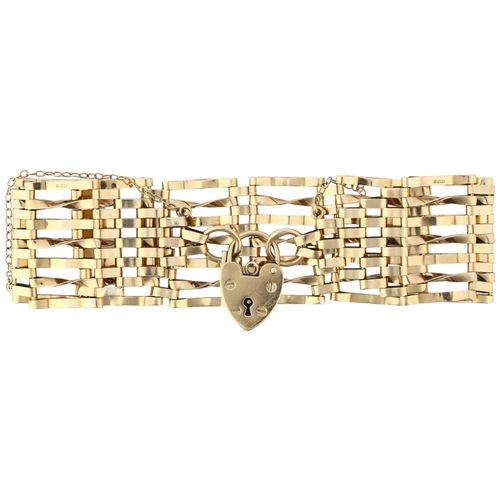 1134 - A late 20th century 9ct gold gatelink bracelet, London 1972, 17cm, 16.2g