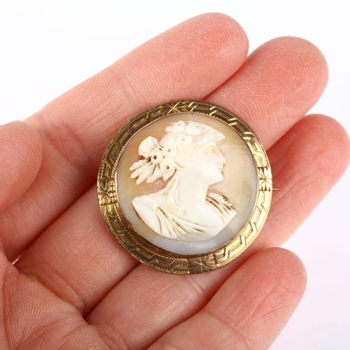 1173 - A 19th century 9ct rose gold shell cameo brooch, relief carved depicting Classical female profile, 3... 