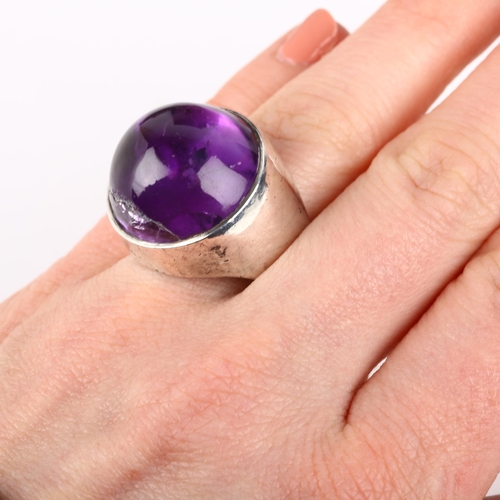 1344 - LISE MAYER GULD & SOLV - a large Danish modernist sterling silver and amethyst dress ring, setting h... 