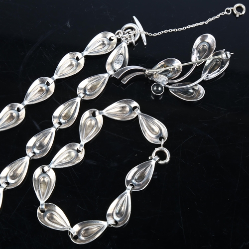 1362 - HERMANN SIERSBOL - a Danish modernist sterling silver teardrop demi-parure, comprising necklace (41c... 