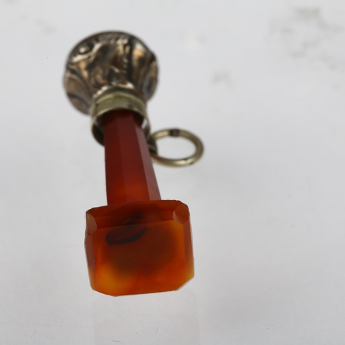 1371 - A Victorian carnelian fob seal, intaglio engraved with heart and arrow, 30.8mm, 2.7g