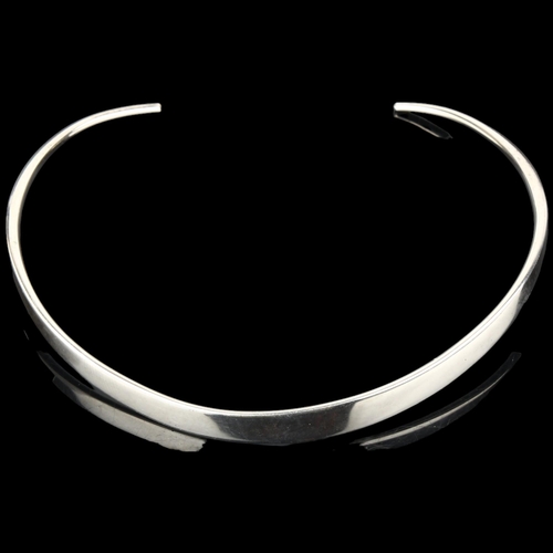 1398 - HANS HANSEN - a Danish modernist sterling silver neck torque, setting height 10.1mm, internal circum... 