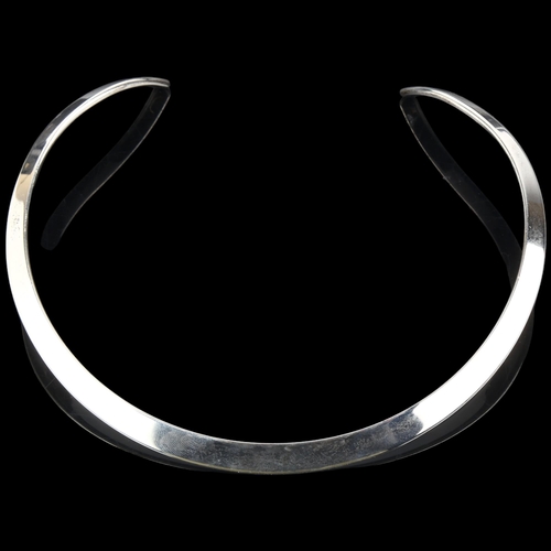 1400 - NIELS ERIK FROM - a Danish modernist sterling silver neck torque, band width 8.4mm, internal circumf... 