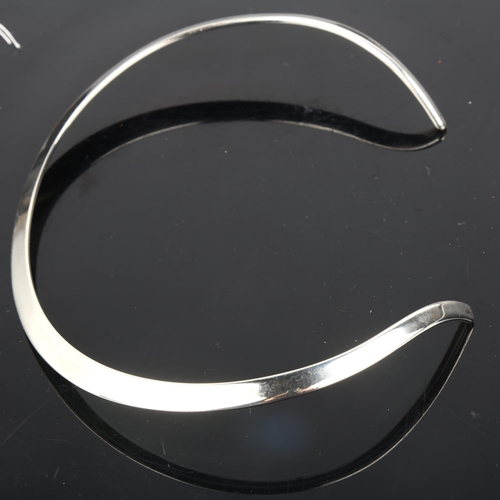 1400 - NIELS ERIK FROM - a Danish modernist sterling silver neck torque, band width 8.4mm, internal circumf... 