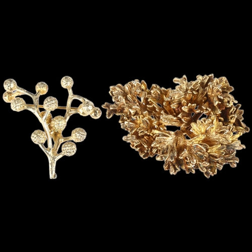 1409 - FLORAL DANICA - 2 Danish modernist vermeil sterling silver floral brooches, largest 55.3mm, 29.3g to... 