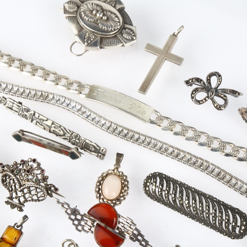 1430 - Various silver jewellery, including moss agate brooch, Russian buckle, cross pendant etc