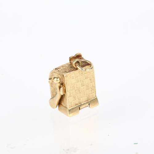 1436 - A mid-20th century 9ct gold novelty one-arm bandit slot fruit machine charm/pendant, London 1966, 19... 