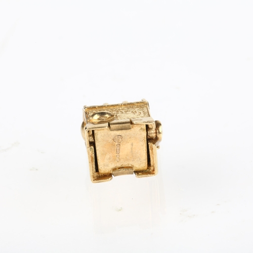 1436 - A mid-20th century 9ct gold novelty one-arm bandit slot fruit machine charm/pendant, London 1966, 19... 