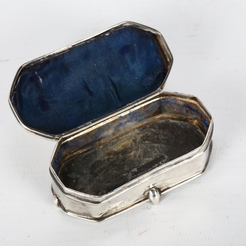 1467 - A George V silver dressing table ring jewel box, Charles Edwin Turner, Birmingham 1910, canted recta... 