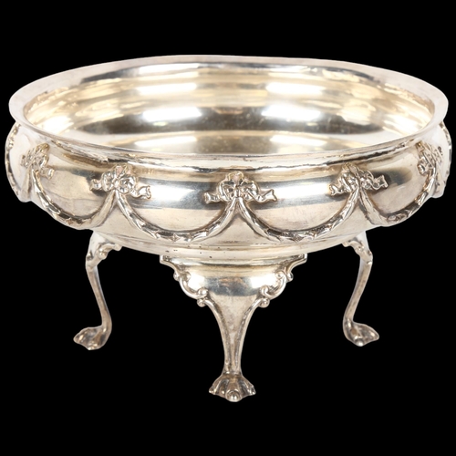 1487 - A George V silver table centre bowl, ES Barnsley & Co, Birmingham 1913, circular form with relief ca... 