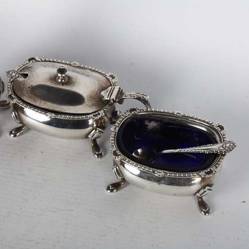 1511 - An Edward VIII silver 3-piece cruet set, Edward Barnard & Sons Ltd, London 1936, with fitted blue gl... 