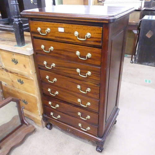 2192 - A continental style hardwood chest of 4 drawers. 65x110x47cm.