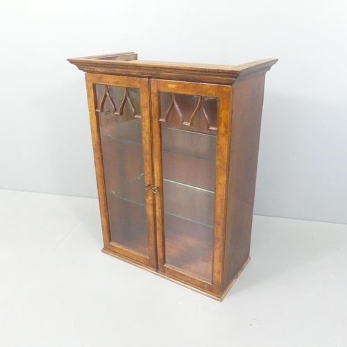 2267 - A modern 2-door mahogany display cabinet, with 2 fixed glass shelves. 69x87x34cm