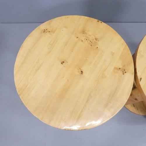 2268 - A pair of Art Deco style walnut veneered circular side / lamp tables. 59x65cm.