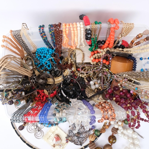 1011 - A quantity of costume jewellery, including Art Deco style paste earrings, pearl necklaces, bracelets... 