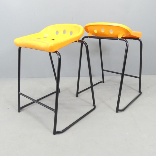 2559 - A set of six mid-century design pepperpot stacking stools, with moulded plastic seats on painted tub... 