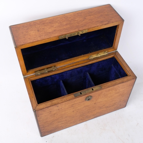 801 - Antique oak 3-bottle decanter box, with brass mounts and key, H24.5cm