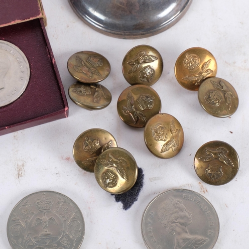 887 - A quantity of interesting items, to include various commemorative coins, military buttons, a silver ... 