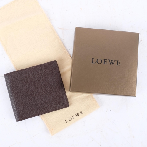 899 - A Loewe brown leather wallet, in associated Loewe presentation box