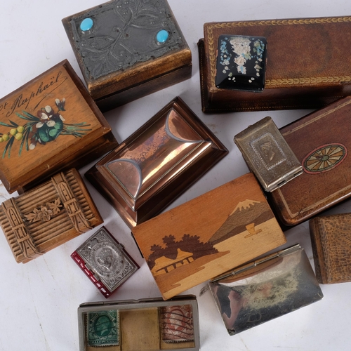 171 - A group of various stamp boxes, including olivewood, a brass sarcophagus stamp box, a yew wood box, ... 