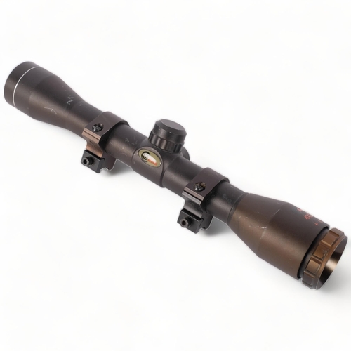 185 - An SMK 4x32 scope