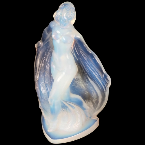 201 - SABINO - an opalescent glass figure of Isadora, signed to the base, H25cm