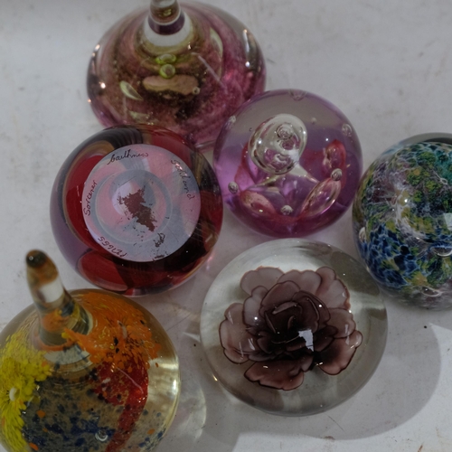 504 - 6 decorative glass paperweights, including Caithness