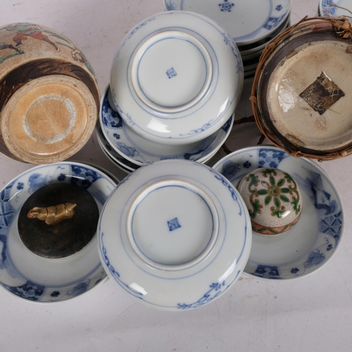 516 - A ginger jar and cover with 4 character mark, and another, and 20 Japanese blue and white porcelain ... 