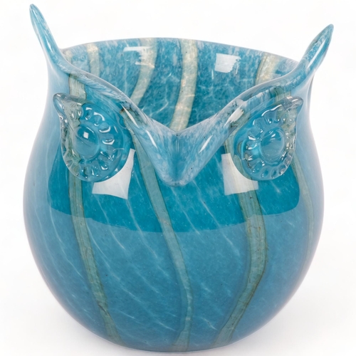 592 - A mid-century Art glass vase in the form of an owl, turquoise blue colour, H15cm