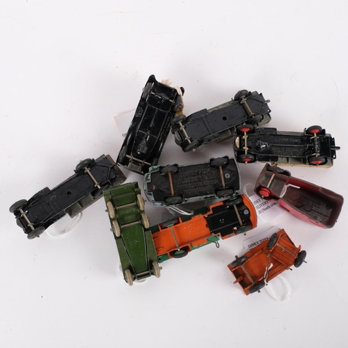 634 - A group of loose Dinky toys, to include a Dodge tipping wagon, several flat bottom trucks and tippin... 