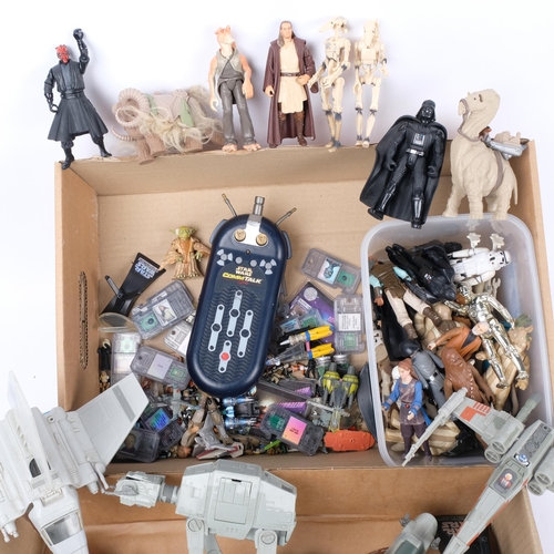 639 - STAR WARS - a quantity of Vintage and modern Star Wars action figures, toys and accessories, includi... 