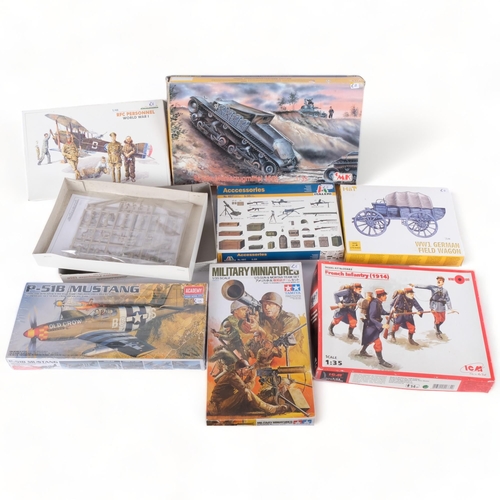 646 - A quantity of plastic model display kits, all military related in nature, various brands including T... 