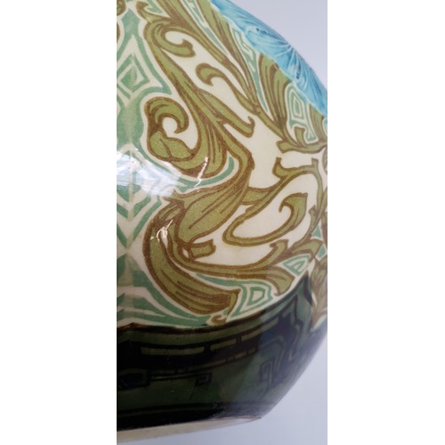 122 - A Minton Secessionist Majolica jardiniere, H26cm