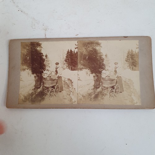 884 - A selection of Victorian view finder carded slide photographs, photographs appear to depict images o... 