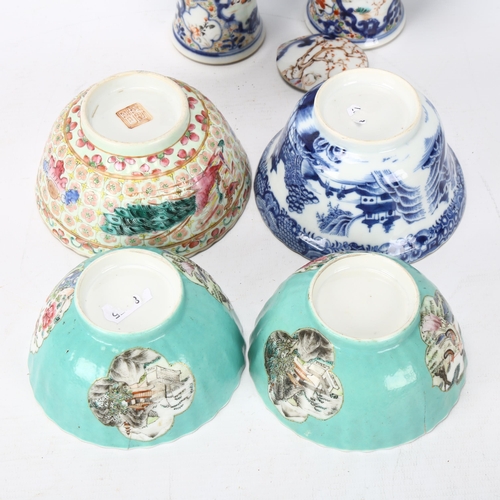 185 - A group of Chinese porcelain items