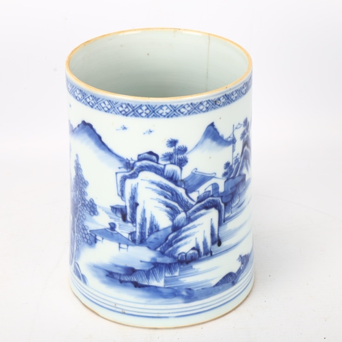 186 - A large Chinese 18th century blue and white porcelain mug, with hand painted decoration, height 15cm