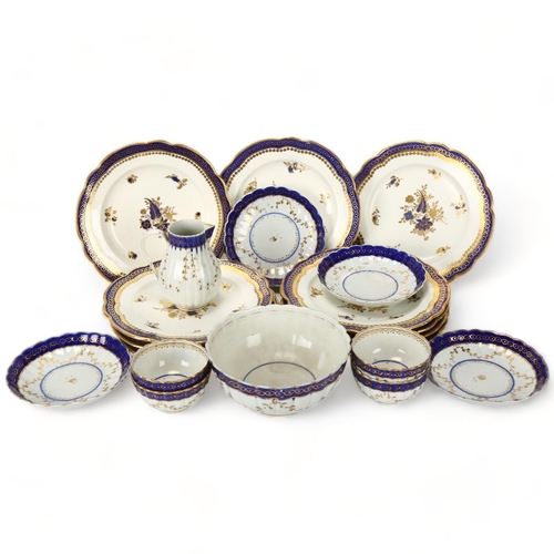 189 - A group of English blue and gilt porcelain, including 10 Spode side plates, diameter 20.5cm, 4 Worce... 