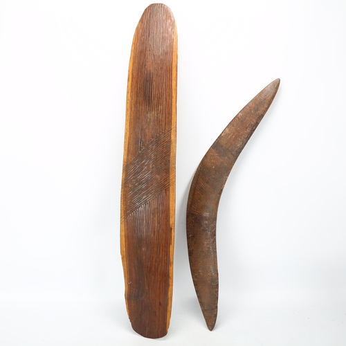 68 - A 19th/20th century Australian Aboriginal hardwood shield, with Wunda style carved decoration, lengt... 